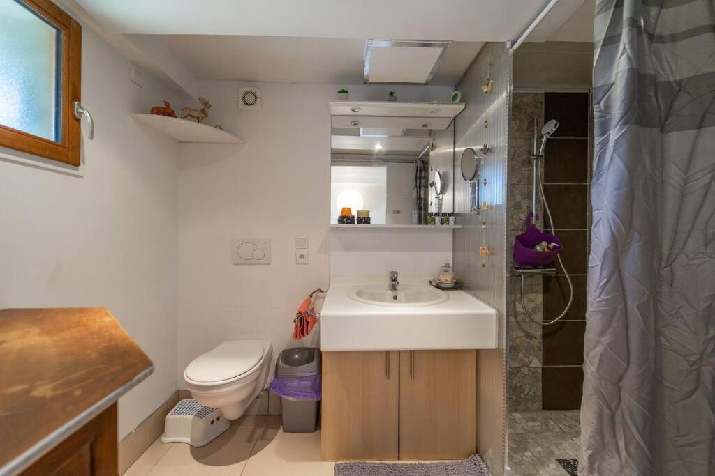 Flat Apartment